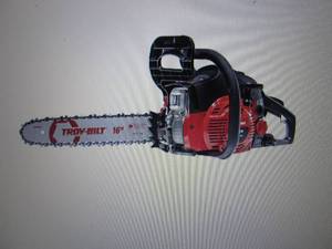 Troy-Bilt 42cc 2-Cycle 16 Gas Chai...