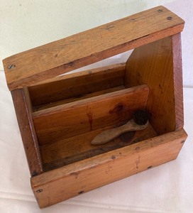 lot 218 image: Rustic Home Decor