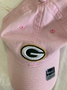 lot 230 image: 8 New Baseball Caps