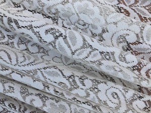 lot 232 image: Tri-fold Wood Framed Lace Screen