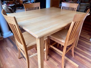 lot 19 image: Beautiful Crafted Amish Made Pub Height Dining Table and Chairs
