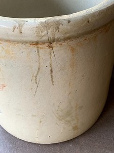 lot 40 image: Red Wing 12 Gallon Crock