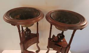 lot 57 image: Pair of Vintage Intriguing Queen Anne Mahogany Planters