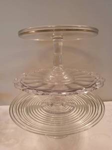 lot 64 image: Sparking Clear Glass Cake Stand Collection
