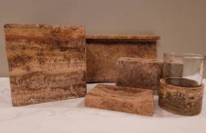 lot 58 image: Pottery Accent Pieces and Stone Bathroom Set