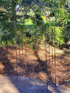 lot 105 image: Metal Lighted Garden Arch 15 W x 42 L x 6-12ft Tall
