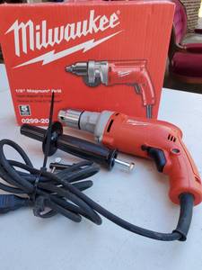 lot 103 image: Milwaukee 12 Magnum Electric Drill