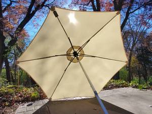 lot 293 image: Outdoor 8ft Span Deck Table Umbrella
