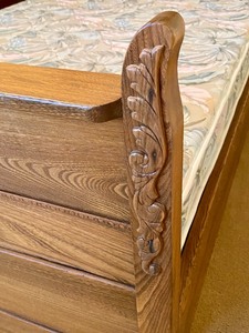 lot 250 image: Antique High Back Bed Frame w Foot Board