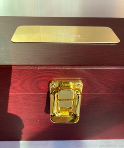 lot 191 image: Lovely Wine Bottle Box with 3 Stoppers