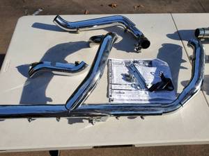 lot 320 image: Genuine 2007 FLHRS Harley Davidson Road King Custom Exhaust System