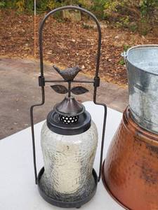 lot 324 image: (3) pc Outdoor Decor Lot