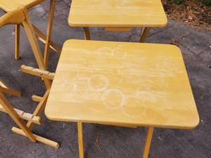 lot 344 image: (4) TV Trays with Stand