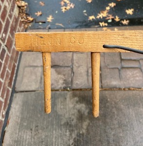 lot 386 image: Antique Henn Co Hay Rake Distributed by Thos E Cheesebrough