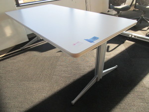 lot 125 image: NUCRAFT STATIONARY WORK TABLE