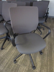 lot 221 image: HARTER ADJUSTABLWE OFFICE CHAIR