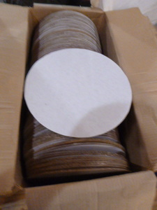 lot 31 image: Box of Cardboard Pizza Rounds