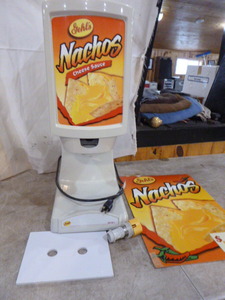 lot 43 image: Hot Top Gehls Nachos Cheese Sauce Warmer