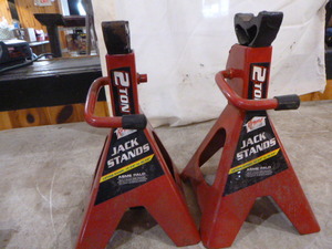 lot 60 image: Pair of Jack Stands