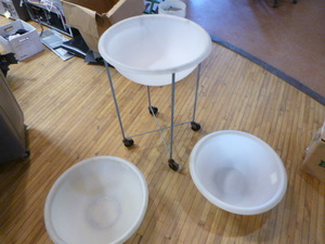 lot 46 image: 3 Mixing Bowls with Stand