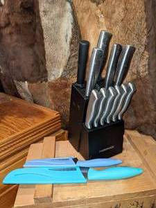 lot 47 image: Faberware Knife Set wBlock & Extras