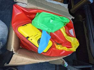 lot 206 image: Fisher-Price Bouncesational Bouncer with Built-in Pump