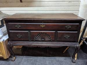 lot 6 image: Dillingham Queen Anne Blue Bird Cedar Chest