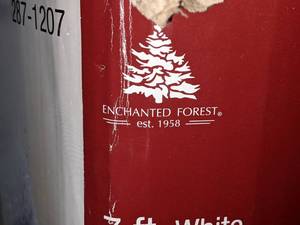 lot 17 image: Enchanted Forest 7 White Christmas Tree