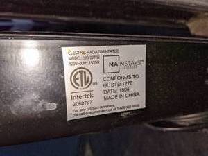 lot 19 image: Main Stays Electric Radiator Heater