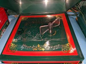 lot 27 image: Noma Music Box Collection wOriginal Box