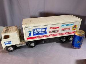lot 137 image: Three Pressed Steel Tractor Trailers, One Horse Trailer