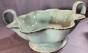 lot 172 image: Designpac Inc Soup Tureen