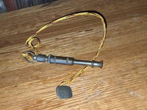 lot 41 image: Vintage Metal Nautical Pocket Whistle