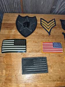 lot 45 image: Collection of Vintage Military Patches