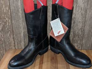 lot 55 image: Ultra Rare Vintage Red Wing #2275 Black Pecos Leather Western Boots Sz 8.5
