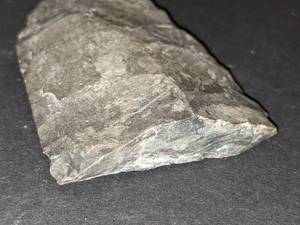 lot 148 image: Native American Brown Chert Blade or Knife