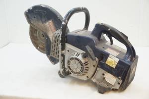 lot 6 image: Chicago 14 portable gas powered co...