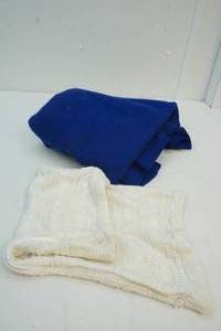 lot 24 image: pillow case