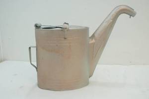 lot 178 image: Vintage Watering can