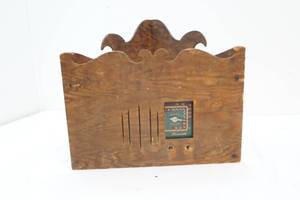 lot 180 image: Vintage radio