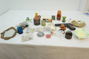 lot 65 image: toys