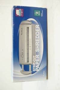 lot 73 image: paper shredder