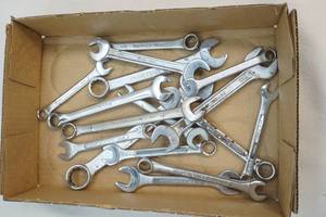 lot 105 image: wrenches