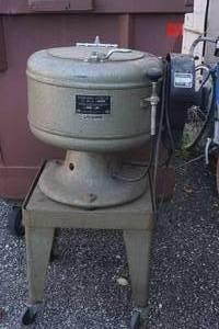 lot 115 image: vintage centrifuge