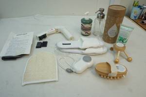 lot 121 image: body massage