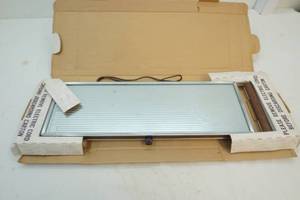lot 213 image: Food warming tray