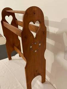 lot 112 image: Heart Themed  Hand Painted Quilt Rack