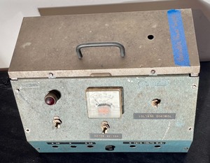lot 2 image: Variable Power Supply