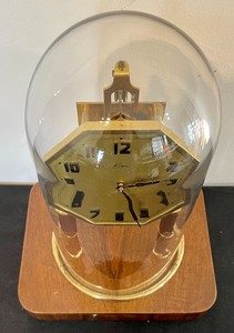 lot 8 image: Mantle Clock by Kern