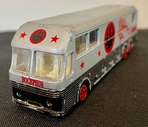 lot 14 image: Hank Williams Jr. 1993 Tour Bus